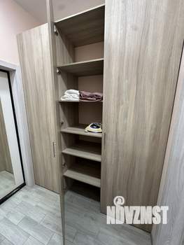 Студия квартира, посуточно, 32м2, 1/3 этаж