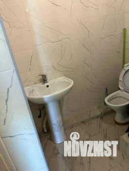 Студия квартира, посуточно, 40м2, 1/3 этаж