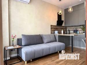 Студия квартира, посуточно, 36м2, 6/8 этаж