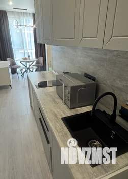 Студия квартира, посуточно, 25м2, 6/19 этаж