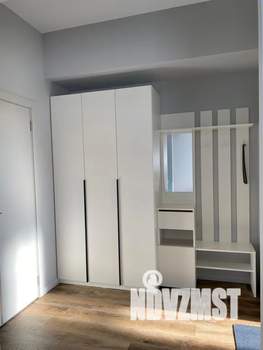 Студия квартира, посуточно, 44м2, 1/12 этаж