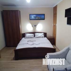 1-к квартира, посуточно, 33м2, 1/5 этаж