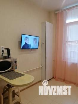 Студия квартира, посуточно, 18м2, 1/6 этаж
