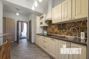 1-к квартира, посуточно, 51м2, 3/4 этаж