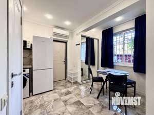 Студия квартира, посуточно, 30м2, 1/3 этаж