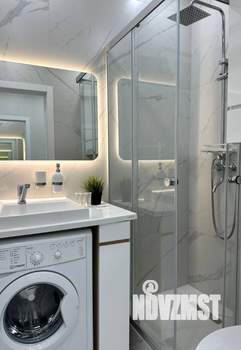 Студия квартира, посуточно, 18м2, 18/19 этаж