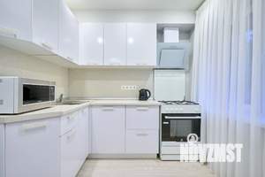 1-к квартира, посуточно, 53м2, 1/1 этаж