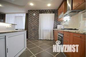 3-к квартира, посуточно, 75м2, 1/5 этаж