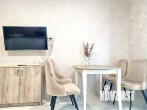 1-к квартира, посуточно, 50м2, 3/3 этаж