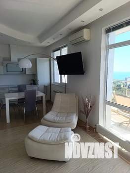 Студия квартира, посуточно, 45м2, 10/16 этаж