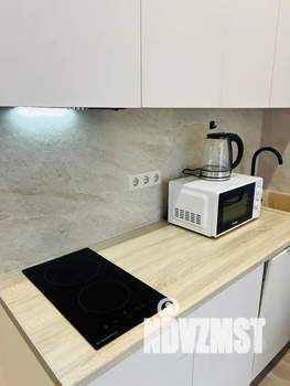 Студия квартира, посуточно, 28м2, 1/5 этаж