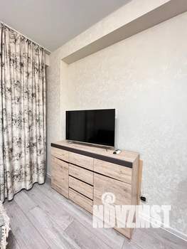 Студия квартира, посуточно, 30м2, 1/13 этаж