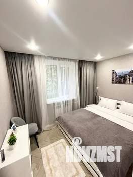 2-к квартира, посуточно, 40м2, 1/5 этаж