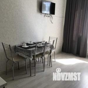 2-к квартира, посуточно, 45м2, 1/1 этаж