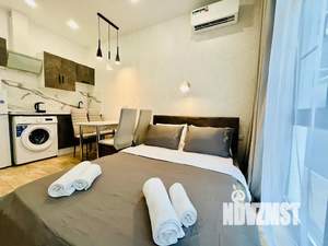 Студия квартира, посуточно, 25м2, 1/4 этаж