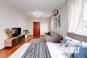 2-к квартира, посуточно, 70м2, 1/1 этаж