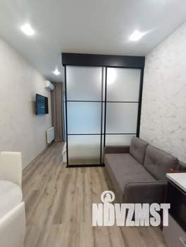 Студия квартира, посуточно, 30м2, 6/20 этаж