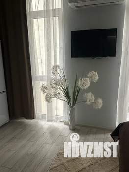 Студия квартира, посуточно, 28м2, 5/10 этаж