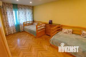 3-к квартира, посуточно, 65м2, 4/5 этаж