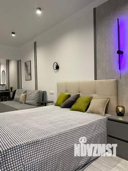 Студия квартира, посуточно, 38м2, 12/22 этаж