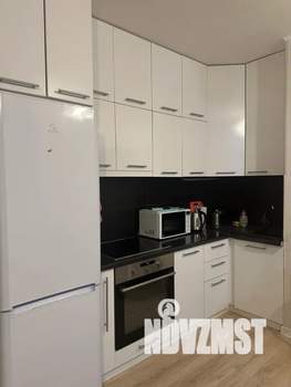 1-к квартира, посуточно, 37м2, 7/25 этаж