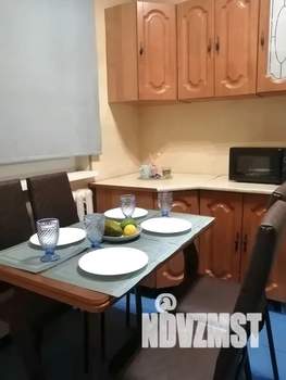 2-к квартира, посуточно, 38м2, 1/2 этаж