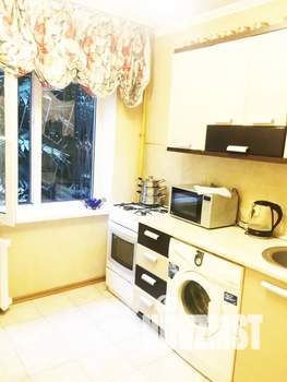 1-к квартира, посуточно, 37м2, 3/5 этаж