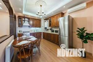 3-к квартира, посуточно, 75м2, 1/6 этаж