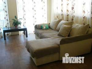 Студия квартира, посуточно, 38м2, 2/4 этаж