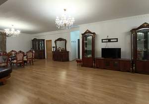 2-к квартира, на длительный срок, 130м2, 4/4 этаж