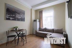 1-к квартира, посуточно, 40м2, 1/8 этаж