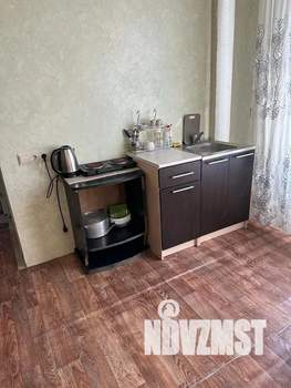 Студия квартира, посуточно, 35м2, 1/3 этаж