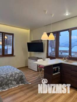 Студия квартира, посуточно, 37м2, 2/5 этаж