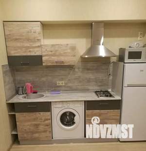 1-к квартира, посуточно, 45м2, 3/3 этаж