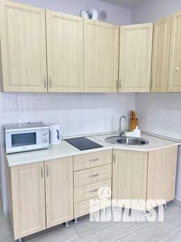 Студия квартира, посуточно, 32м2, 3/3 этаж