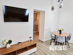 1-к квартира, посуточно, 40м2, 1/18 этаж