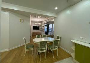 3-к квартира, на длительный срок, 150м2, 6/7 этаж