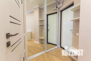 Студия квартира, посуточно, 40м2, 1/8 этаж
