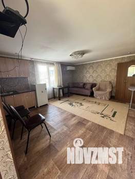 Студия квартира, посуточно, 35м2, 2/2 этаж