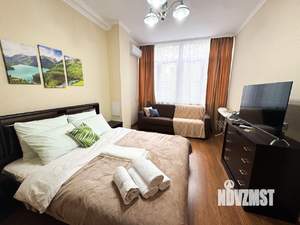 2-к квартира, посуточно, 40м2, 1/8 этаж