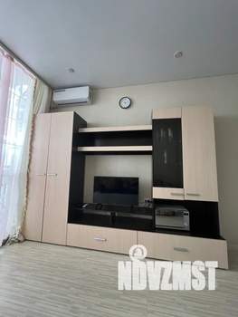 Студия квартира, посуточно, 24м2, 1/3 этаж