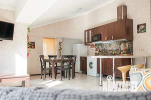 2-к квартира, посуточно, 65м2, 4/4 этаж
