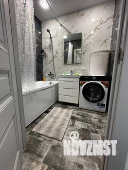 Студия квартира, посуточно, 32м2, 1/12 этаж