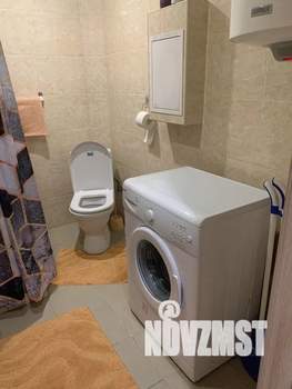 Студия квартира, посуточно, 28м2, 1/6 этаж