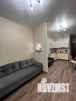 Студия квартира, посуточно, 30м2, 11/20 этаж