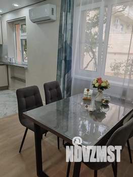 1-к квартира, посуточно, 40м2, 1/2 этаж