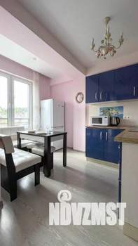 1-к квартира, посуточно, 42м2, 1/1 этаж