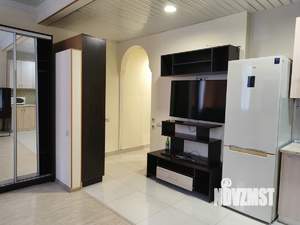 Студия квартира, на длительный срок, 38м2, 1/4 этаж