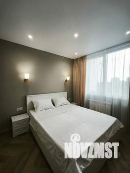 1-к квартира, посуточно, 34м2, 10/18 этаж