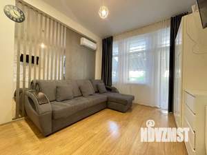 Студия квартира, посуточно, 30м2, 1/13 этаж